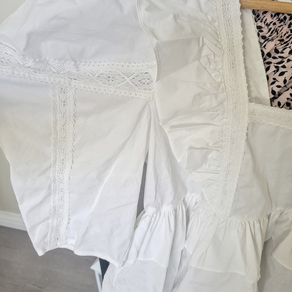 By The River White Blouse - Picture 2 of 5